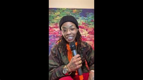 Q&A With Neebaby - YouTube