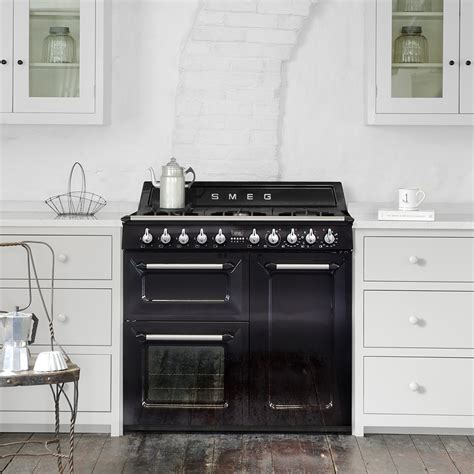 Smeg Tr Bl Cm Victoria Dual Fuel Range Cooker Black Appliance City