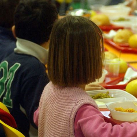 Trapani Il Tar Sospende Il Servizio Mensa Nelle Scuole Materne Ed