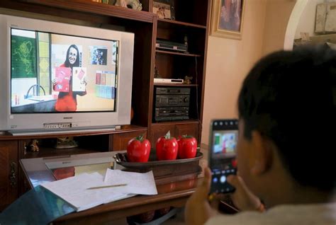 Las Clases Escolares En México A Través De La Televisión Abierta