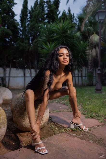 Amateur Girl Porn Pic