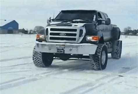 custom-ford-f-650-ford-trucks-2 - Ford-Trucks.com