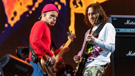 La Extra A Man A Que Tienen Algunos Miembros De Red Hot Chili Peppers Rock Pop