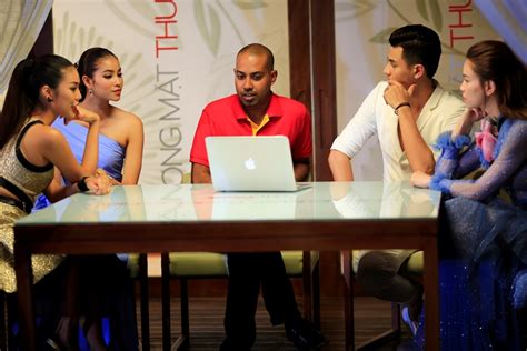 Bikini Vietjet L N S Ng The Face