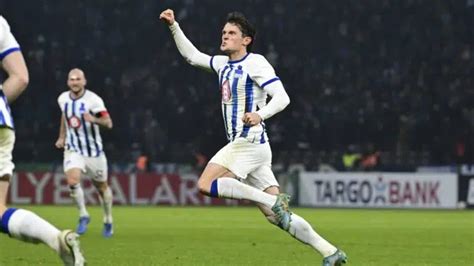 Hertha Bsc Berlin Gewinnt Gegen Hamburger Sv Im Dfb Pokal Nach