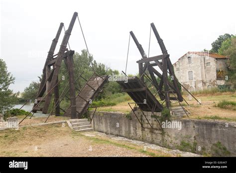 Wooden Drawbridge Pont De Langlois Arles France Stock Photo Alamy