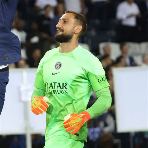 Paris Saint Germain 2022 23 Stadium Goalkeeper Gianluigi Donnarumma Men