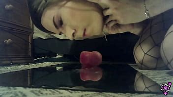 Linda Transexual Virgen Anal Prueba Consoladores Gigantes Y Se Corre Duro Antes De Lamerlo