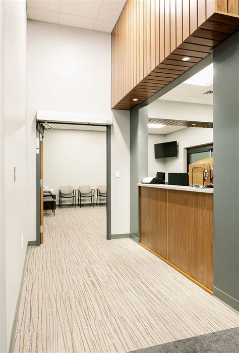 Gallery: Knoxville Orthopedic Clinic - EF Contract Flooring