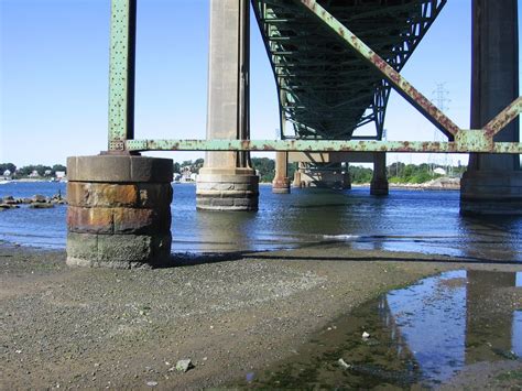 Sakonnet River Bridge (Portsmouth/Tiverton, 1956) | Structurae