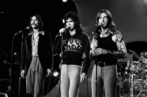 Cory Wells dies at 74; cofounder of 1970s band Three Dog Night - Los ...