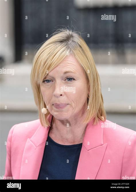 Julie Etchingham Itv News Presenter In Downing Street July 2022