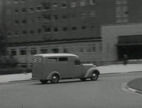 IMCDb Org 1939 Volvo PV 804 Ambulans Spetsnos In Gula Kliniken 1942