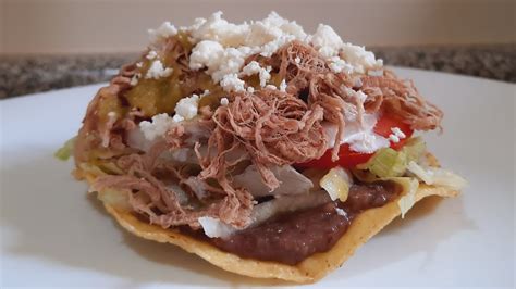 Tostadas De Carne Deshebrada