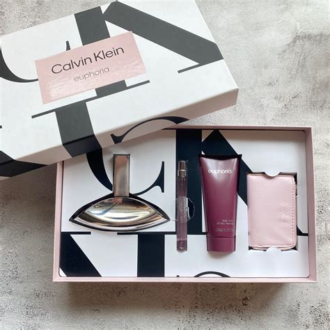 Calvin Klein Euphoria Women Gift Set, Beauty & Personal Care, Fragrance ...