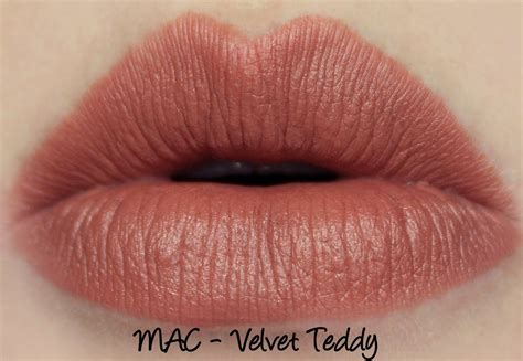 Mac Lipsticks Velvet Teddy Kinda Sexy And Diva Swatches Review