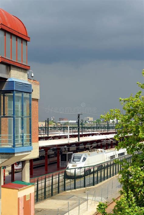 Estación De Tren De Chamartin En Madrid España Imagen De Archivo