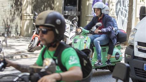 Doce Empresas Se Repartirán Las Licencias De Motos De Alquiler Por