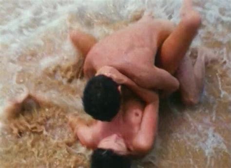 Nude Video Celebs Gabrielle Fitzpatrick Nude Offspring 1996