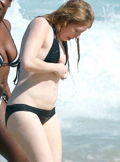 Natasha Lyonne Nude Photos Scenes And Porn Scandal Planet