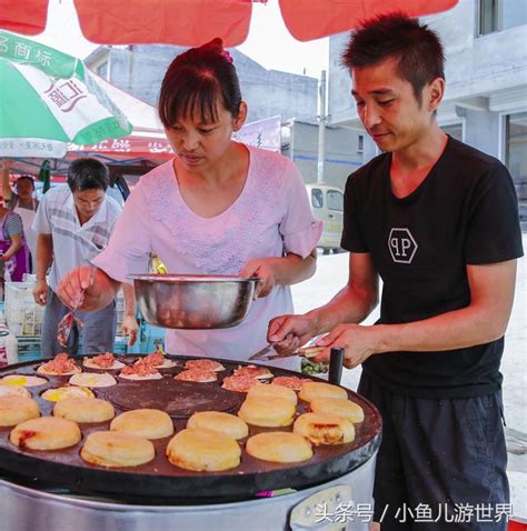 農村漂亮辣媽做的稀罕美食賣火了，3元一個，你吃過麼？ 每日頭條