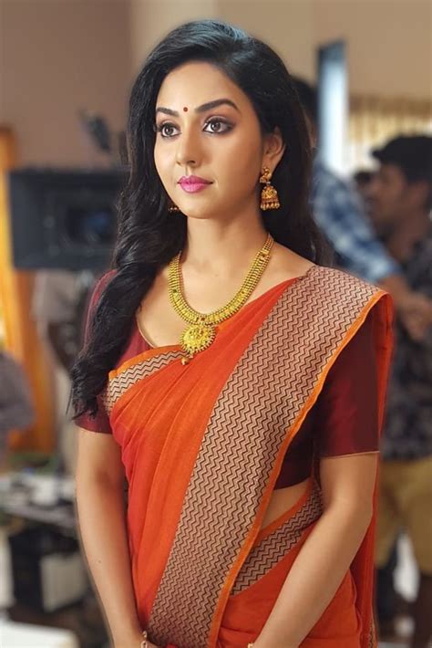 Pin On Tamil Serial Actress