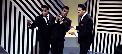 The 15 Best Isley Brothers Songs Ever Released