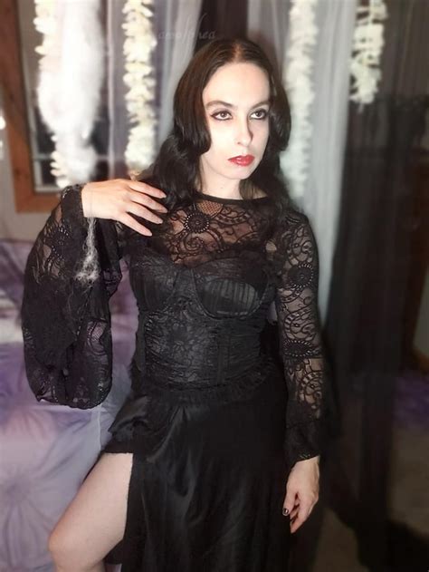 Morticia Addams Me R Cosplaygirls