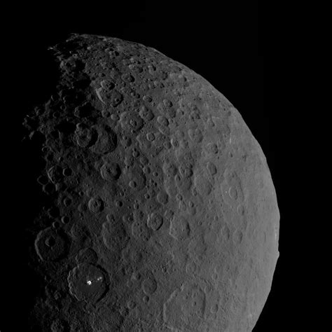 Dwarf Planet Ceres Has Way More Organic Molecules Than Originally ...