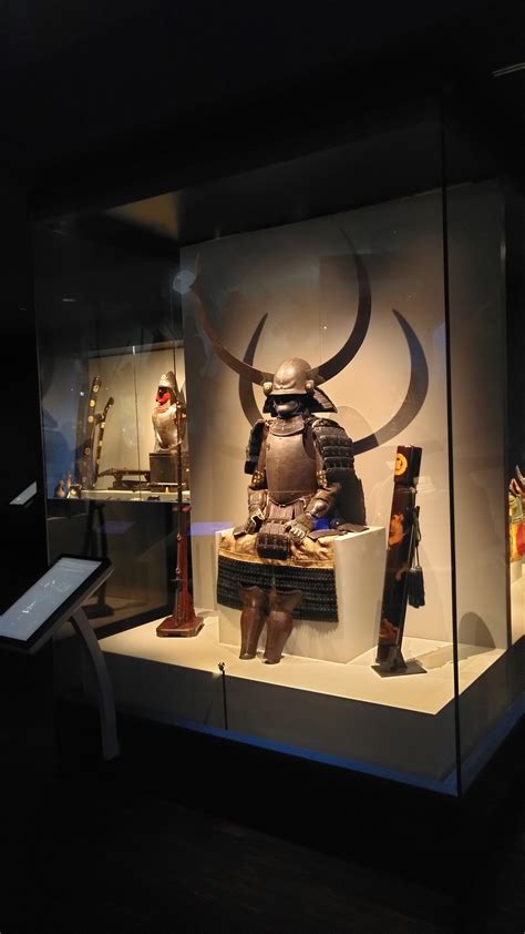 Handwerkskunst Und Japanische Geschichte Im Samurai Museum Berlin