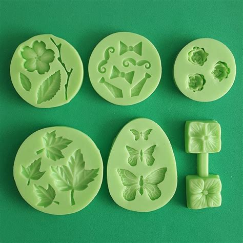 Silicone Fondant Moulds Pack Of 6 Pieces From The Manufactur