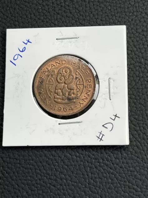 New Zealand Half Penny Queen Elizabeth Ii Bronze Penny