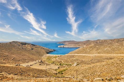 Playa De Kalo Ampeli En La Isla Grecia De Serifos Foto Premium