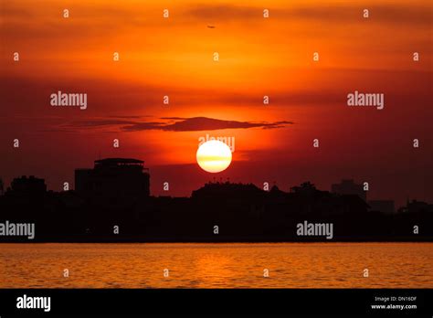 Sunset on west lake, Ho tay, Hanoi,V ietnam Stock Photo - Alamy