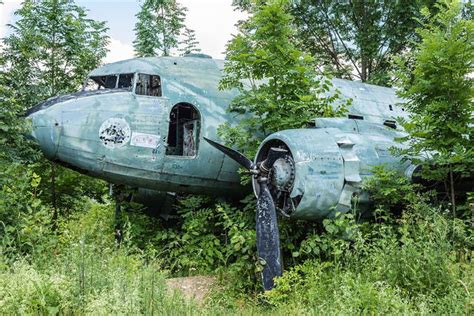 Stunning Pictures Of An Abandoned Military Base Fubiz Media