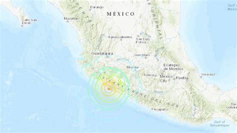 Tsunami warning follows major 7.6 quake in Mexico