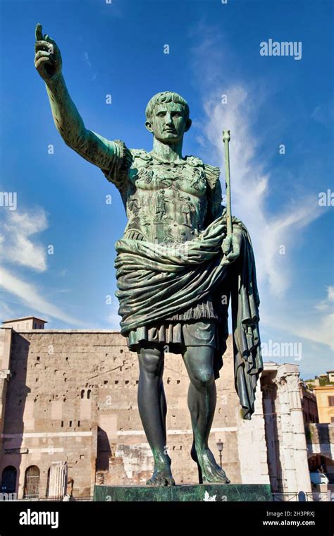 Statue Of Julius Caesar In Rome Hi Res Stock Photography And Images Alamy