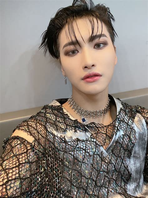 Ateez에이티즈 On Twitter 성화 오늘도 고마웡🖤🤍 Ateez 에이티즈