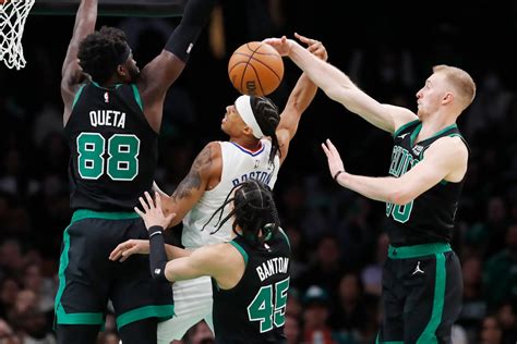 Nba Neemias Queta Marca Oito Pontos Mas Celtics Sofrem Pesada Derrota