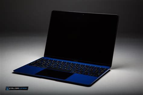 Midnight Blue Metallic Laptop: Classic Design in Matte Finish