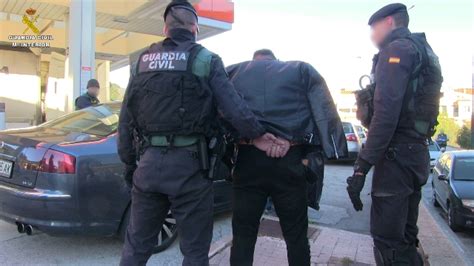 La Guardia Civil Desarticula Una Red Internacional De Trata Con Fines