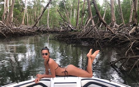 Irina Shayk Bikini Porn Pictures Xxx Photos Sex Images Pictoa