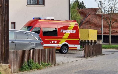 Brandeinsatz Brand Im Geb Ude Mit Person In Gefahr