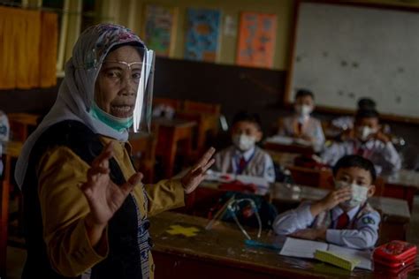 Pembelajaran Tatap Muka Buka Juli Pengamat Pertimbangkan Keselamatan Anak