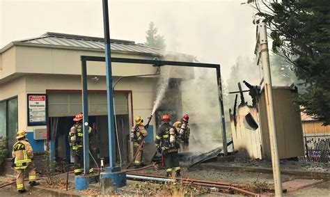 Crews Quickly Contain Fire At South Everett Car Wash My Everett