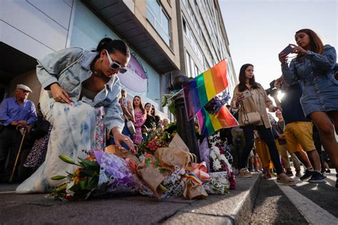 Cientos de personas recuerdan a Samuel Luiz en A Coruña en el