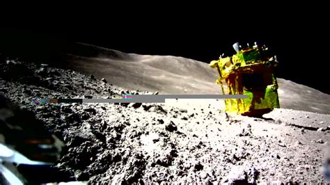 Japans Moon Sniper SLIM Lander Regains Power Days After Landing