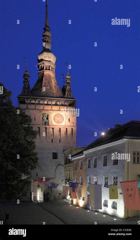 Uhrturm Nacht Fotos Und Bildmaterial In Hoher Aufl Sung Alamy