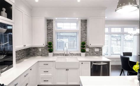 Стильный фартук для кухни: 85 вариантов оформления