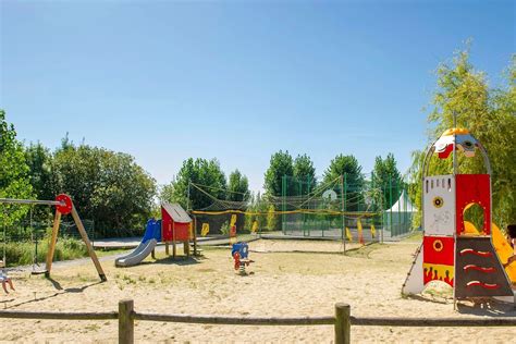 Camping La Yole St Jean De Monts Vend E France Homair